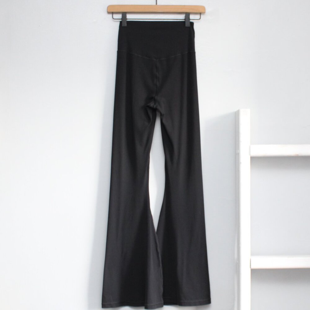 Offline by Aerie Black Real Me Xtra High Rise Long Flare Slit Leggings sz Small - Picture 2 of 8